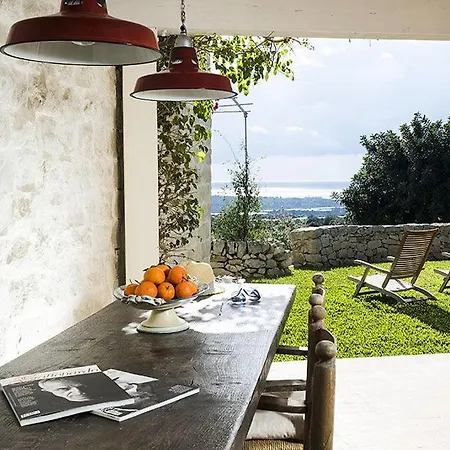 Sleeps 6 Wifi